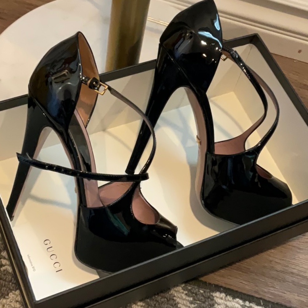 Gucci Platform heels